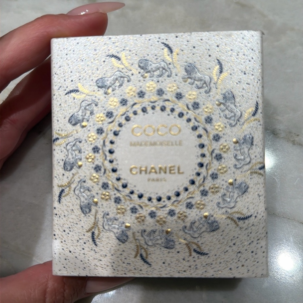 COCO CHANEL Mademoiselle - purse size perfume charm TWIST & SPRAY NEW limited